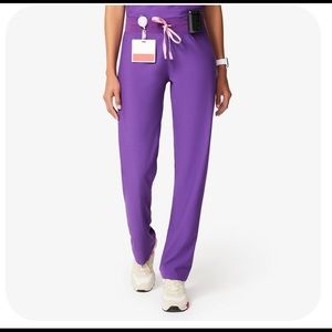 Women’s Figs scrub pants